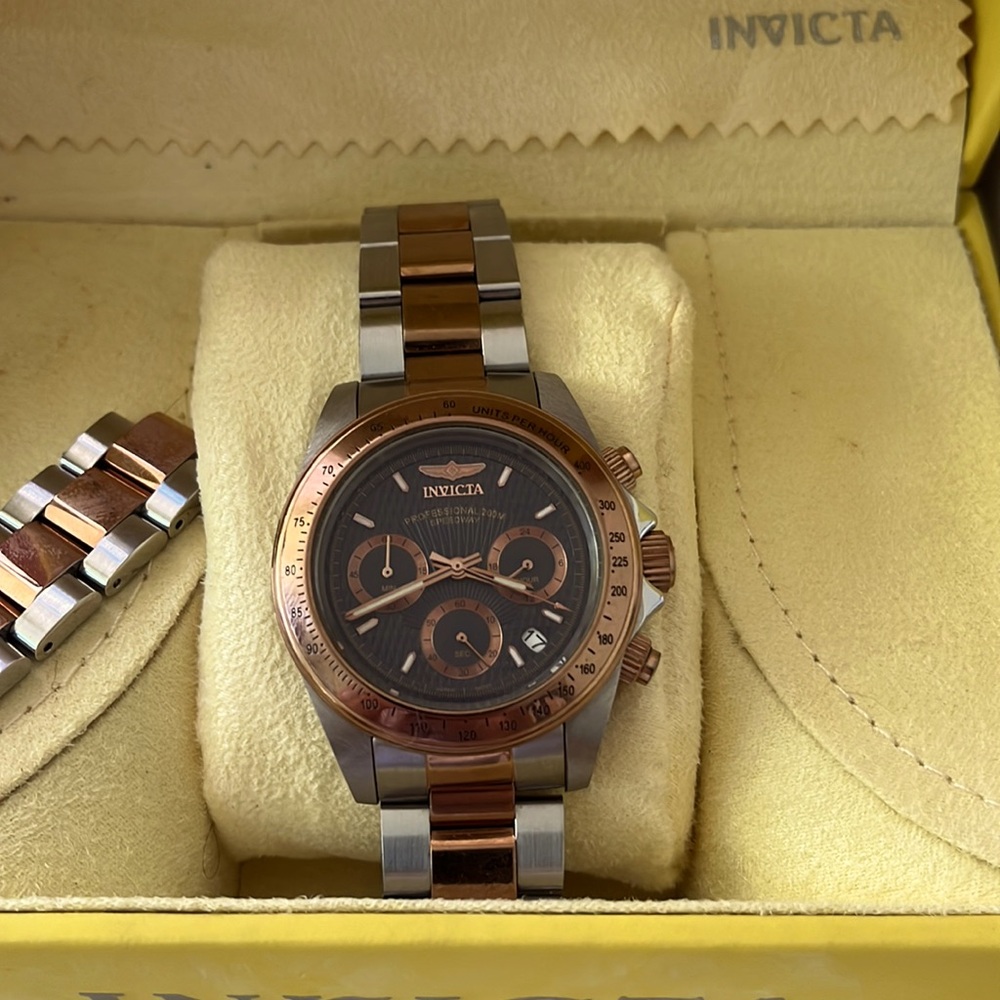 Invicta unisex Watch